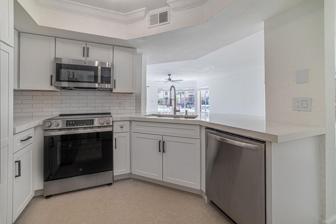 815 Boynton Beach Blvd in Boynton Beach, FL - Building Photo