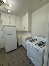 8711 W Knl Dr in West Hollywood, CA - Building Photo - Building Photo