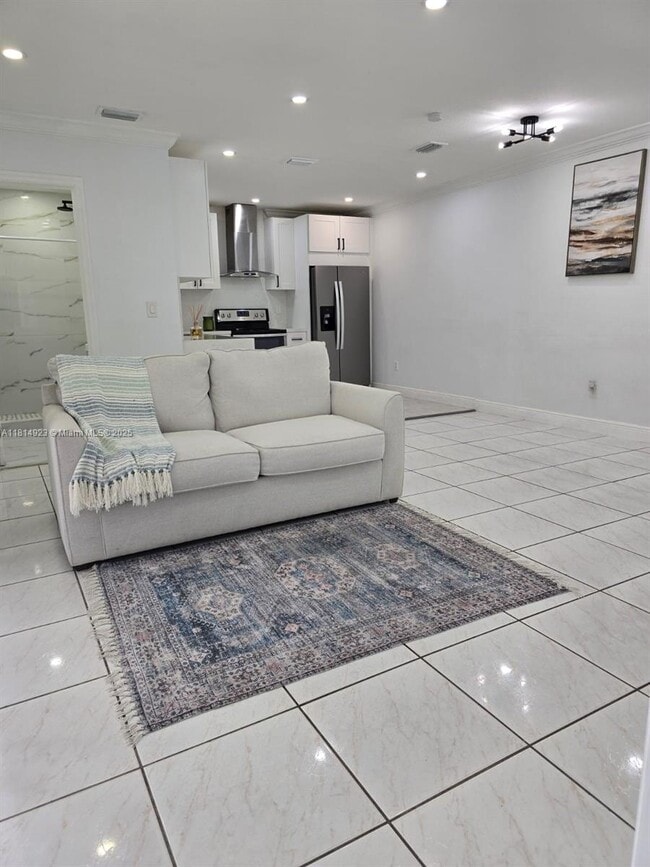13018 SW 49th Terrace in Miami, FL - Building Photo - Building Photo