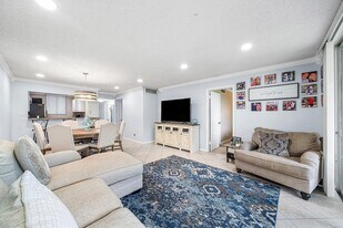 4381 Trevi Ct in Greenacres, FL - Building Photo