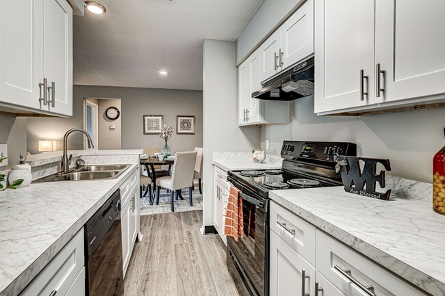 The Villages of Bent Tree Apartments in Indianapolis, IN - Foto de edificio - Building Photo