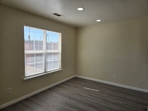 1911 Glen Ridge Dr in Ceres, CA - Building Photo - Building Photo