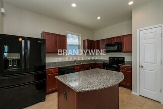 15405 Stone House Dr in Brooksville, FL - Building Photo - Building Photo