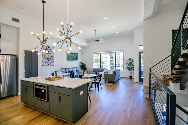 511 Memorial Heights Dr in Houston, TX - Building Photo - Building Photo