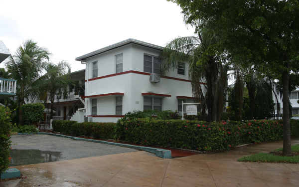 1150 Normandy Dr in Miami Beach, FL - Building Photo - Building Photo