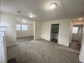 1328 Broadway Ave in Parkersburg, WV - Building Photo - Building Photo