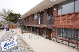 1124 Rosemary St in Denver, CO - Building Photo