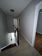 24 E Abbottsford Ave in Philadelphia, PA - Building Photo - Building Photo