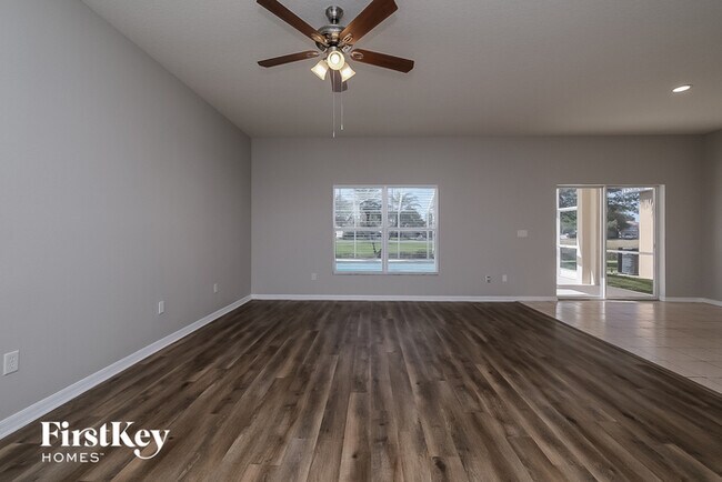 1510 Emerald Hill Way in Valrico, FL - Building Photo - Building Photo