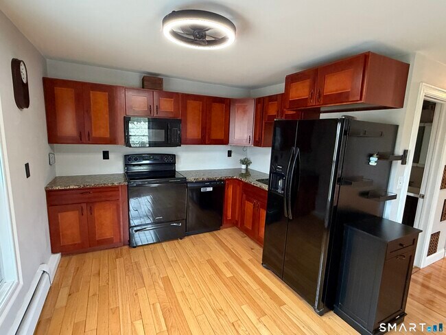 53 Prospect St in Torrington, CT - Building Photo - Building Photo