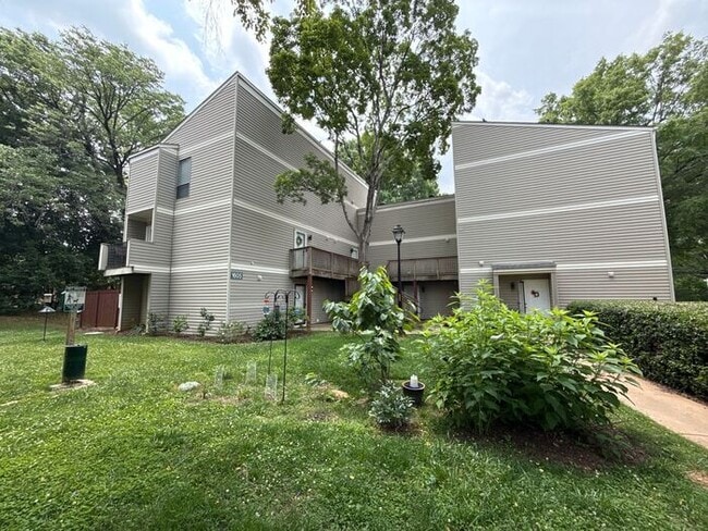property at 1605 Merry Oaks Rd
