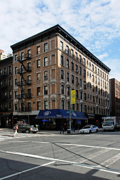 1324 Lexington Avenue in New York, NY - Foto de edificio