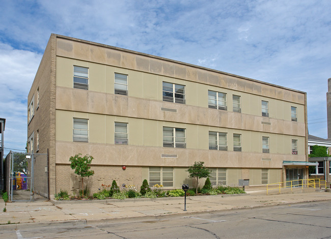 Bethany Apartments in Racine, WI - Foto de edificio - Building Photo