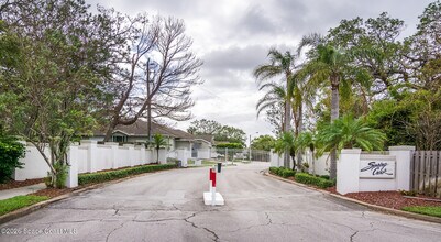 3473 Horse Creek Cir in Melbourne, FL - Building Photo - Building Photo