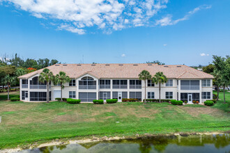 Wedgewood At Lexington Condominiums in Ft. Myers, FL - Building Photo - Building Photo