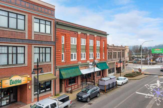 The 122 Building in Auburn, WA - Foto de edificio - Building Photo