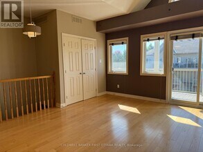 143 Oldfield St in Ottawa, ON - Building Photo - Building Photo