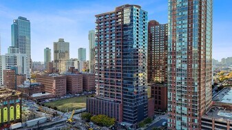 389 Washington St in Jersey City, NJ - Building Photo