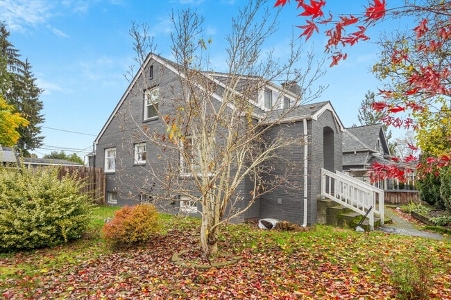 307 7th Ave NW, Unit C