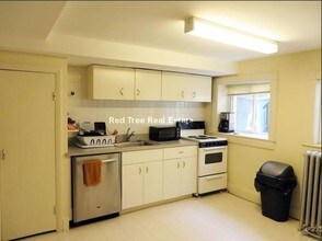 1748 Beacon St-Unit -10 in Brookline, MA - Building Photo - Building Photo