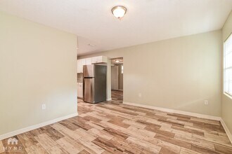 1915 Carrigan Ave in Winter Park, FL - Foto de edificio - Building Photo