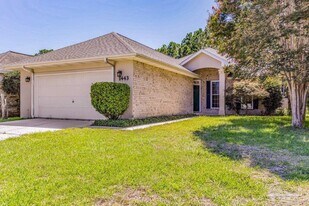 1443 Champions Green Dr in Gulf Breeze, FL - Building Photo