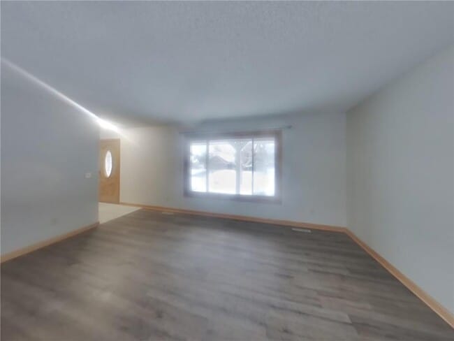 4845 Orleans Ln N in Plymouth, MN - Foto de edificio - Building Photo