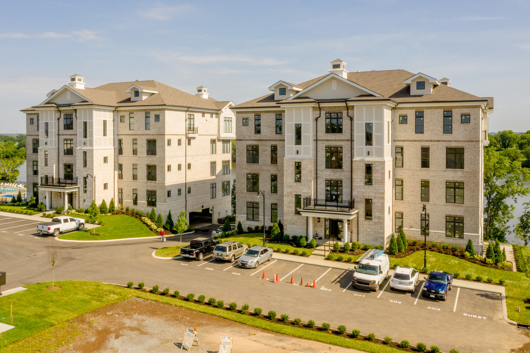 Revery Point in Gallatin, TN - Building Photo