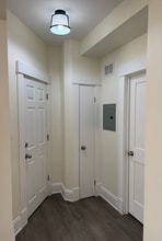 1564 Chase Ave, Unit 4 in Cincinnati, OH - Building Photo - Building Photo