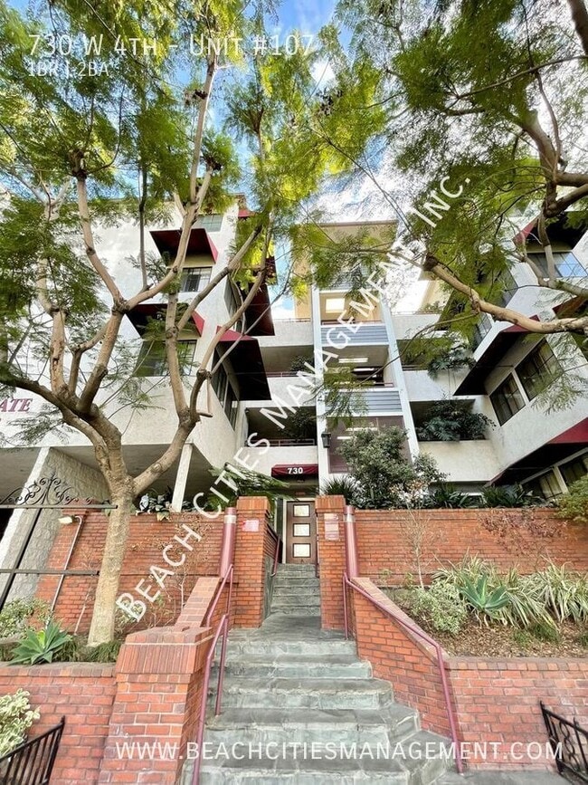 730 W 4th St in Long Beach, CA - Building Photo - Building Photo