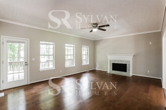 5965 Canaan Woods Dr SW in Atlanta, GA - Building Photo - Building Photo