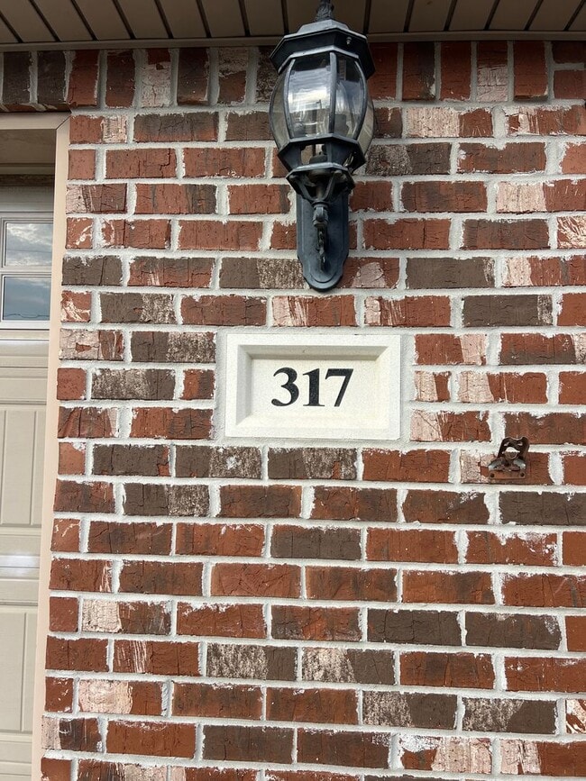 317 Barbara Dr in Deridder, LA - Building Photo - Building Photo