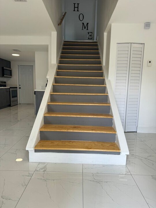 2807 NW 11th St in Miami, FL - Building Photo