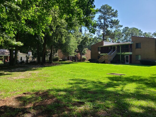 Misty Wood Condominiums in Tallahassee, FL - Building Photo - Building Photo