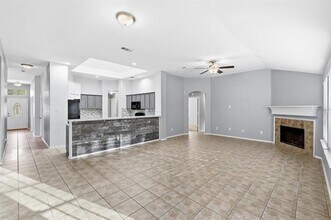 6804 Riverchase Trail in Denton, TX - Building Photo - Building Photo