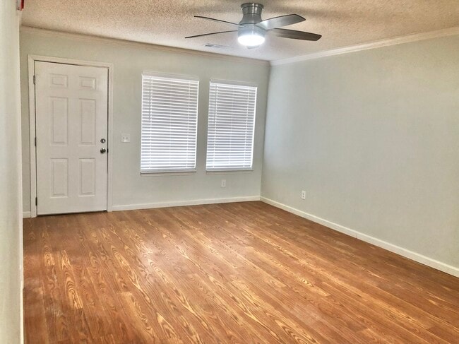 1015 Coleman St SW in Atlanta, GA - Foto de edificio - Building Photo