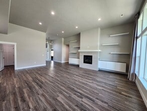 4918 Big Horn Dr in Pasco, WA - Building Photo - Building Photo