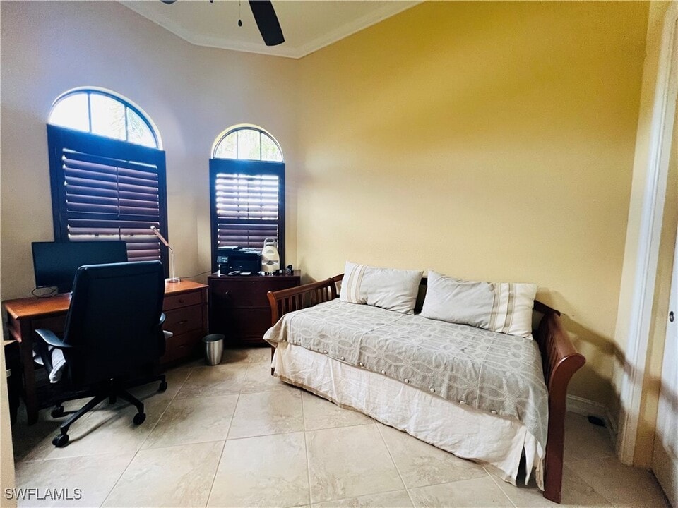 15903 Secoya Reserve Cir in Naples, FL - Building Photo