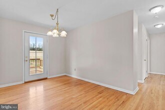 213 Sunset Dr in New Cumberland, PA - Building Photo - Building Photo