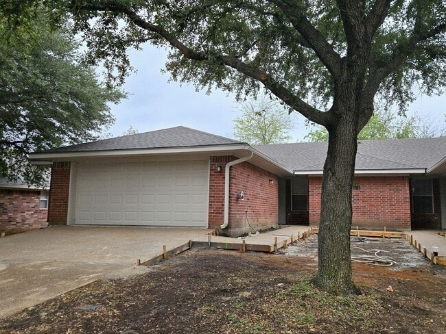 property at 10108 Cordoba Ct