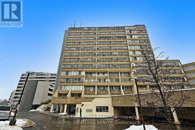 5580-5580 Sheppard Ave E in Toronto, ON - Building Photo - Building Photo