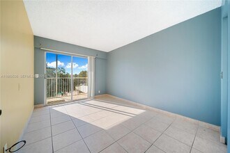 13455 SW 3rd St in Pembroke Pines, FL - Building Photo - Building Photo