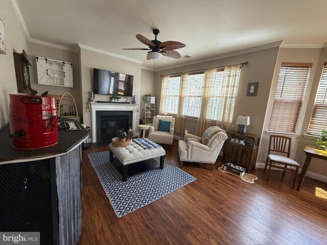 308 Quinton Oaks Cir in Stephens City, VA - Building Photo - Building Photo