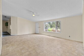 177 County Rd 2803 in Cleveland, TX - Building Photo - Building Photo