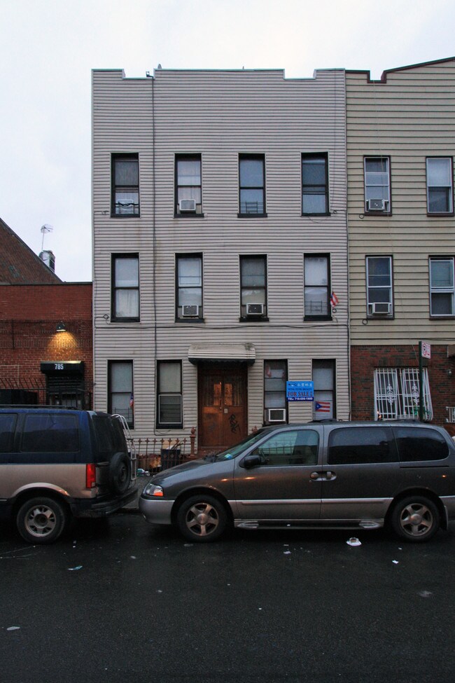 787 Hart St in Brooklyn, NY - Building Photo - Building Photo