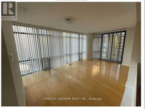 37-737 Grosvenor St in Toronto, ON - Building Photo - Building Photo