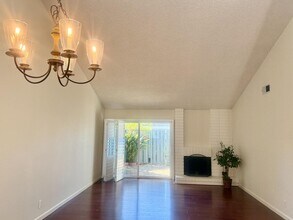 972 Diaz Ln in Foster City, CA - Building Photo - Building Photo