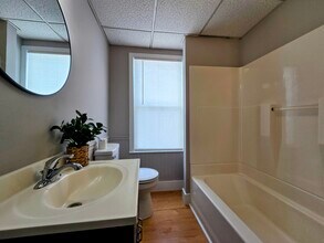 3 Pearl St, Unit 2 in Webster, MA - Building Photo - Building Photo