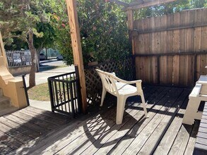 744 N Ridgewood Pl in Los Angeles, CA - Building Photo - Building Photo