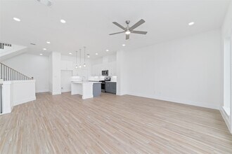 2107 Holman St in Houston, TX - Building Photo - Building Photo